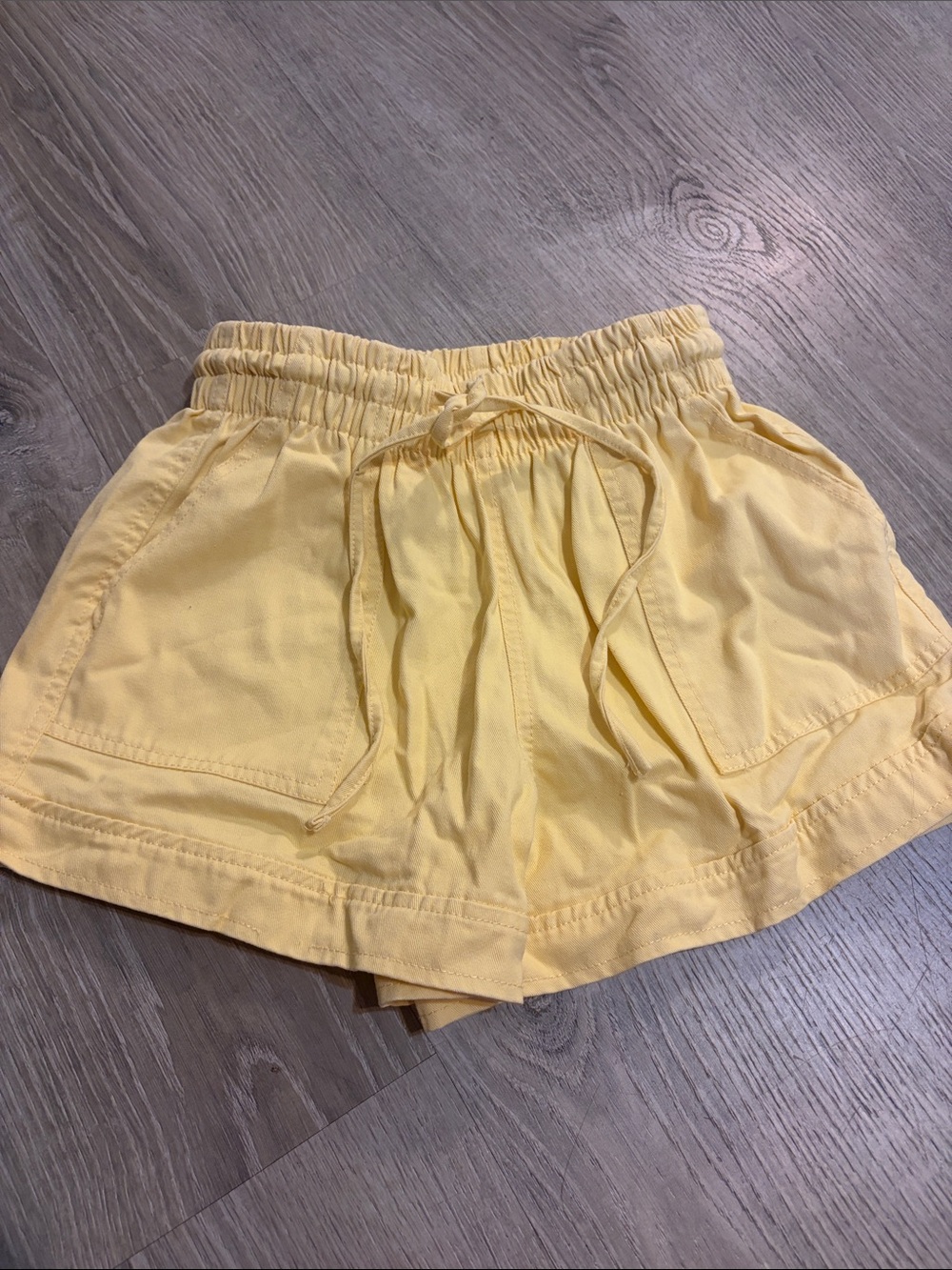 Forever 21 Pale Yellow Drawstring Casual Women's Shorts